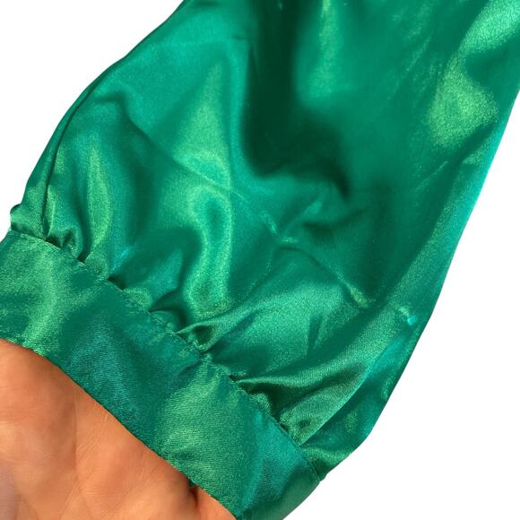 Y2K Candies Satin Green Low Scoop Neck Knit Vest Built in Shirt Layer Size Large - Picture 9 of 16